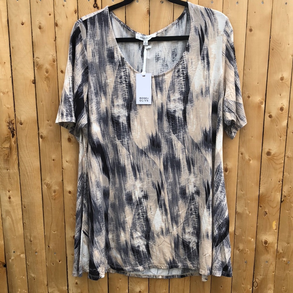 Rose + Olive plus size top